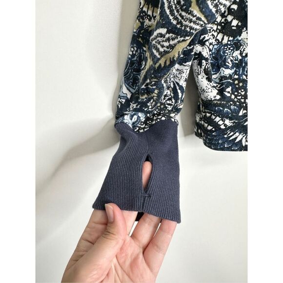 Joie Blue Paisley‎ Shirt Size Medium Long Sleeve Crew Neck Floral Print - Picture 4 of 7